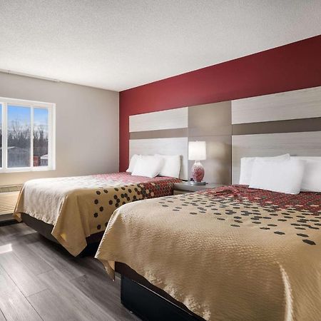 קאנאנדאיגואה Econo Lodge Inn & Suites מראה חיצוני תמונה