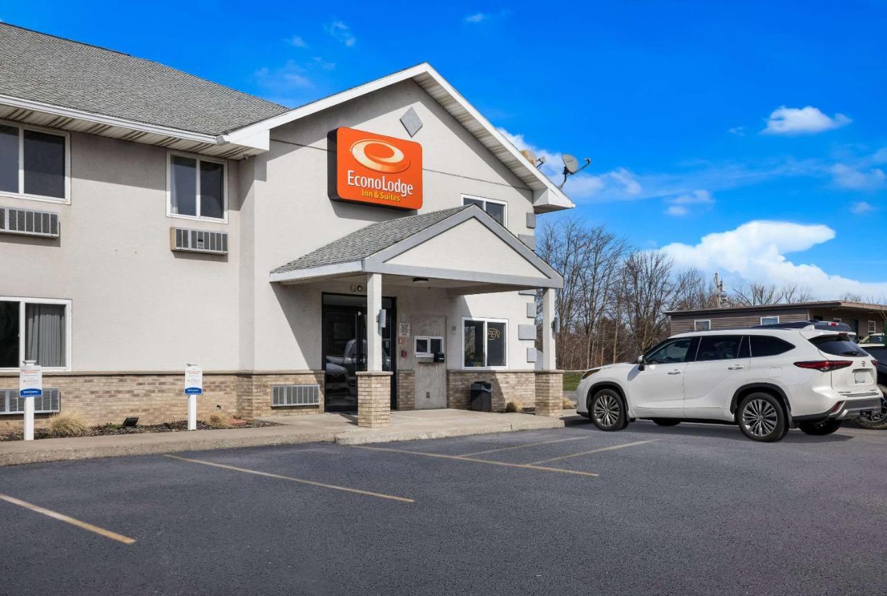 קאנאנדאיגואה Econo Lodge Inn & Suites מראה חיצוני תמונה